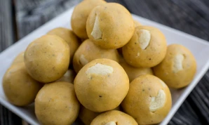 Besan Laddu