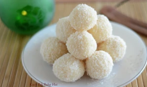Cocount Ladoo