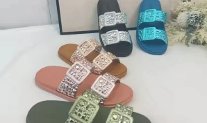 Metallic slippers
