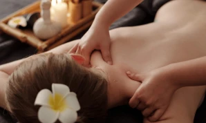 Neck & Shoulder Massage