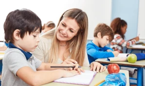Education/Creative Assistant