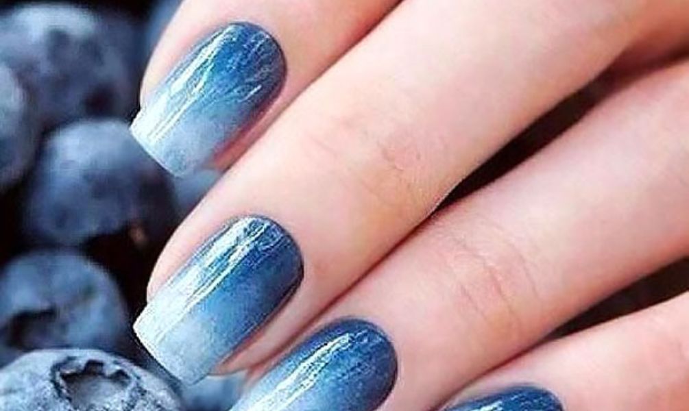 Blue and White Ombre Nails