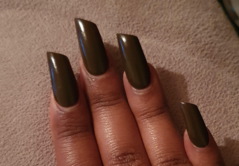Lipstick Acrylic Nails