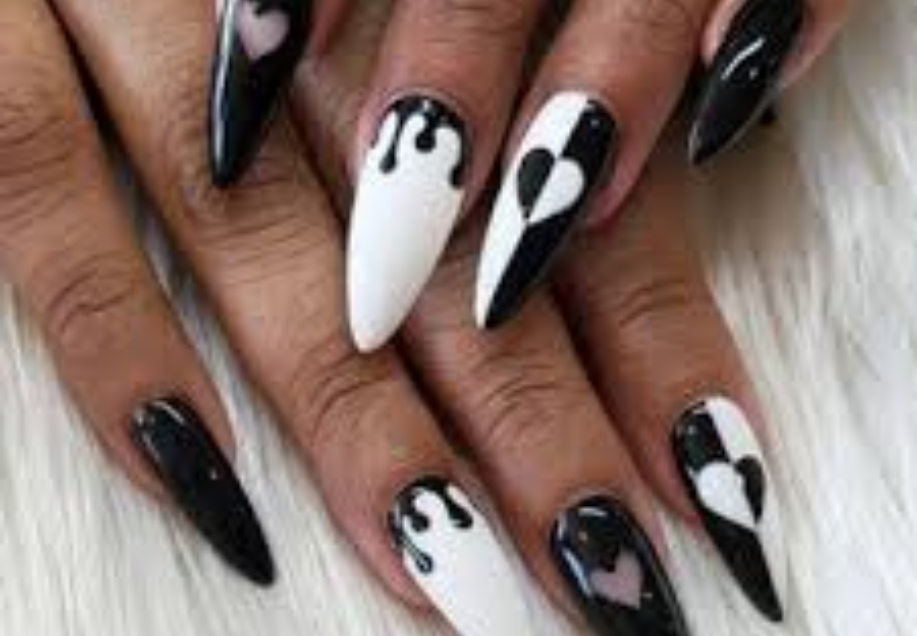 Almond Acrylic Nails Art
