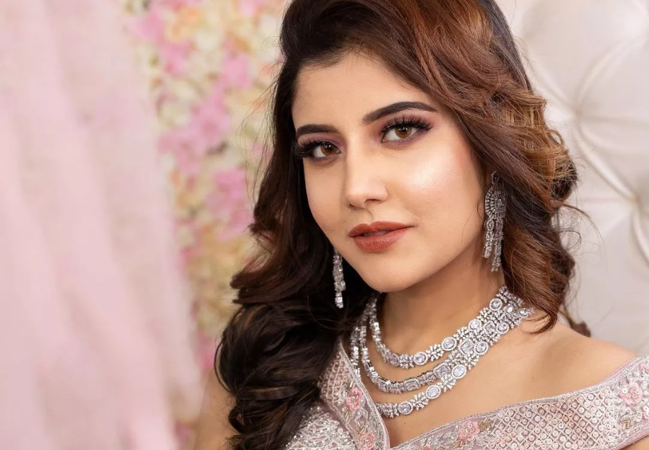 Engagement look Makeup